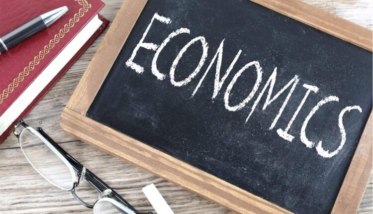 أفضل 4 تطبيقات لتعليم الاقتصاد مجانًا للأندرويد والأيفون