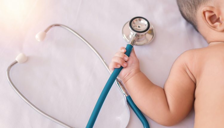 أفضل 5 قنوات يوتيوب لتعليم طب الأطفال اون لاين