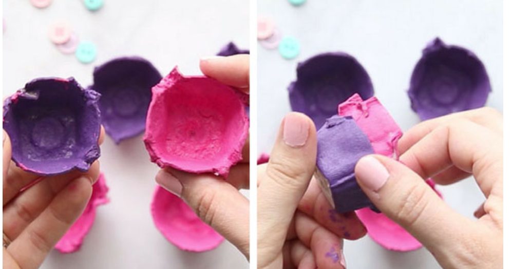 ضع الصمغ داخل الكرتون