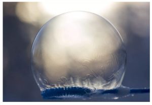 تجربة الفقاعات المثلجة الباردة