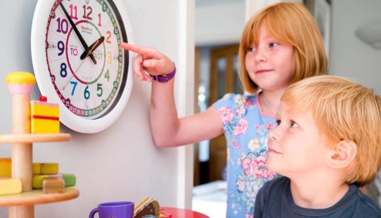 أفضل5 تطبيقات لقراءة الساعة باللغة الإنجليزية للأطفال للأندرويد