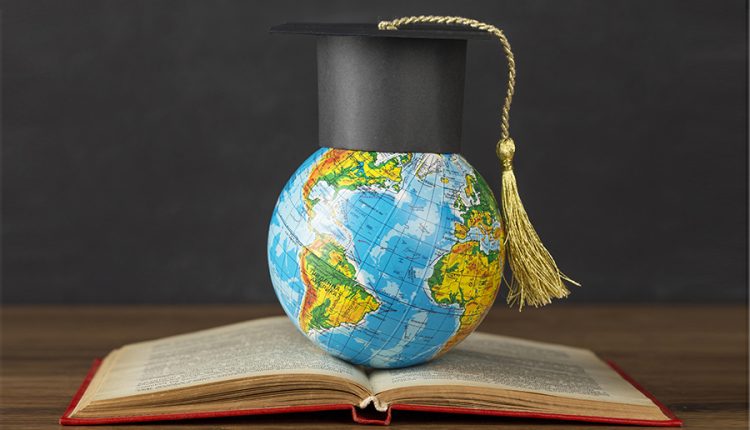أهم 4 طرق لتمويل الدراسة في الخارج في عام 2024م