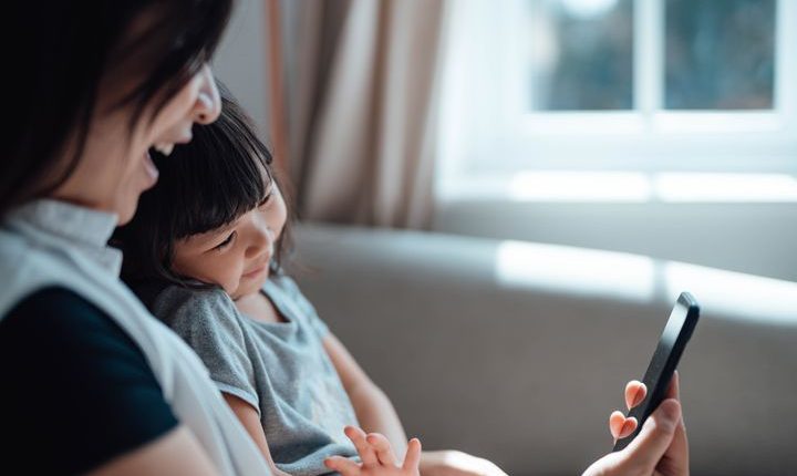 أفضل 5 تطبيقات لقراءة القصص الأجنبية للأطفال للأندرويد والايفون!