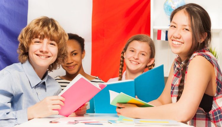 أفضل 5 تطبيقات لتعليم اللغة الفرنسية للأطفال مجانا للاندرويد