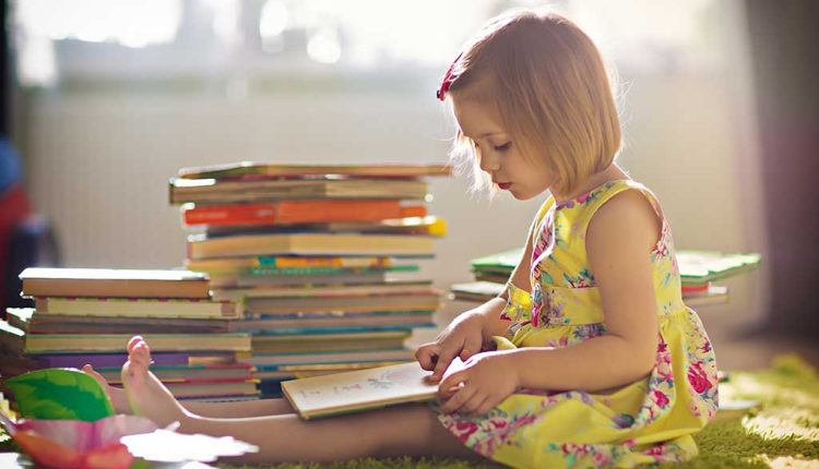 أفضل 4 قنوات يوتيوب للقصص السلوكية والتربوية للأطفال باللغة العربية!