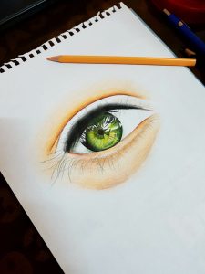 تلوين أطراف العين أحد خطوات تعلم الرسم