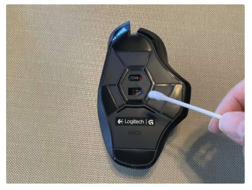 تنظيف الماوس اللاسلكي 2