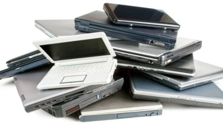 أهم 8 أشياء يجب التحقق منها عند شراء جهاز كمبيوتر محمول مستعمل