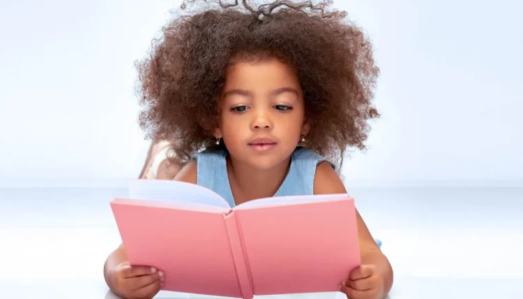 تعرّف على أفضل 4 مواقع لقراءة مجلات الأطفال باللغة الإندونيسية